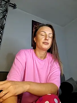 Snapshot of AudreyJoy chatting on 10-12-25, 07:13 AudreyJoy online show from 10-12-25, 07:13