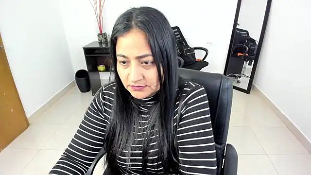 Adele Sweett online show from 03-12-25, 07:17