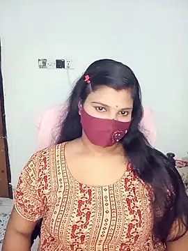 Hot-Angel  online show from 10-19-25, 04:40