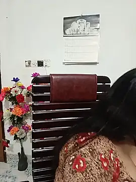 Hot-Angel  online show from 05-19-26, 03:29
