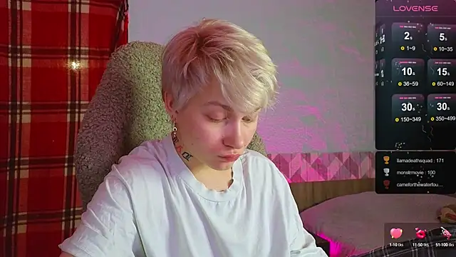 Snapshot of esajukyy chatting on 12-27-24, 02:54 esajukyy online show from 12-27-24, 02:54