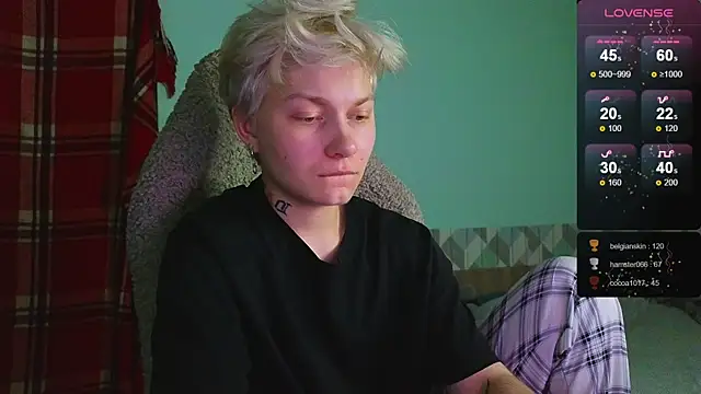 Snapshot of esajukyy chatting on 12-30-24, 01:03 esajukyy online show from 12-30-24, 01:03