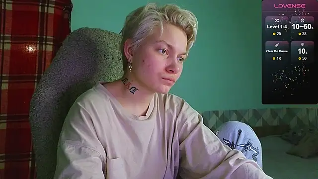 Snapshot of esajukyy chatting on 01-02-25, 12:35 esajukyy online show from 01-02-25, 12:35