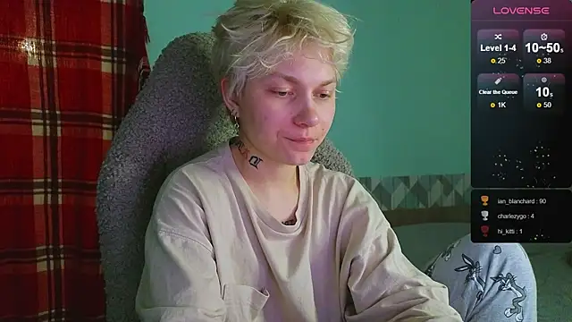 Snapshot of esajukyy chatting on 01-11-25, 07:27 esajukyy online show from 01-11-25, 07:27