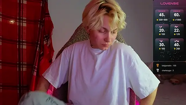 Snapshot of esajukyy chatting on 02-12-25, 06:51 esajukyy online show from 02-12-25, 06:51