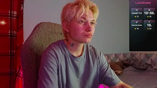 Snapshot of esajukyy chatting on 02-28-25, 01:36 esajukyy online show from 02-28-25, 01:36