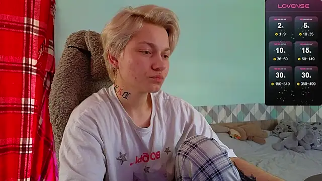 Snapshot of esajukyy chatting on 03-13-25, 04:38 esajukyy online show from 03-13-25, 04:38