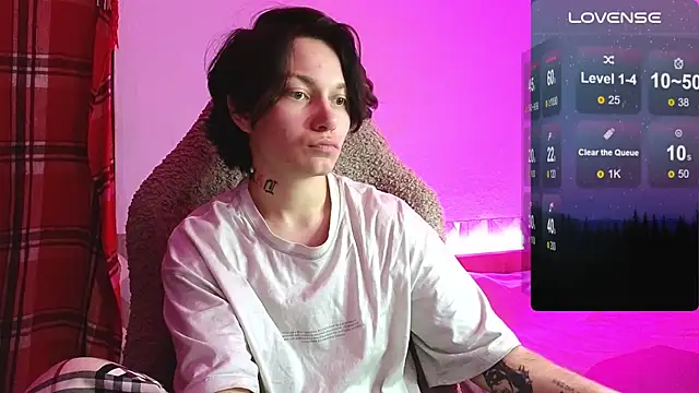 Snapshot of esajukyy chatting on 11-22-25, 12:59 esajukyy online show from 11-22-25, 12:59