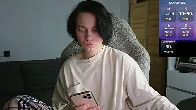 Snapshot of esajukyy chatting on 02-17-26, 04:35 esajukyy online show from 02-17-26, 04:35