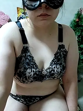 Snapshot of Miranda_Nancy chatting on 12-18-24, 12:29 Miranda Nancy online show from 12-18-24, 12:29