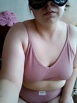 Snapshot of Miranda_Nancy chatting on 01-02-25, 11:09 Miranda Nancy online show from 01-02-25, 11:09