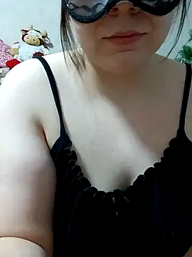 Snapshot of Miranda_Nancy chatting on 01-08-25, 05:05 Miranda Nancy online show from 01-08-25, 05:05