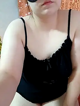 Snapshot of Miranda_Nancy chatting on 01-12-25, 06:38 Miranda Nancy online show from 01-12-25, 06:38