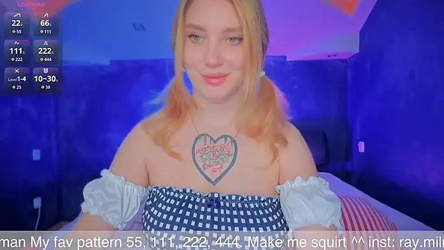 Snapshot of AliceMilman chatting on 11-01-25, 10:28 AliceMilman online show from 11-01-25, 10:28