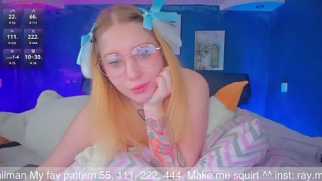 Snapshot of AliceMilman chatting on 03-06-26, 09:39 AliceMilman online show from 03-06-26, 09:39