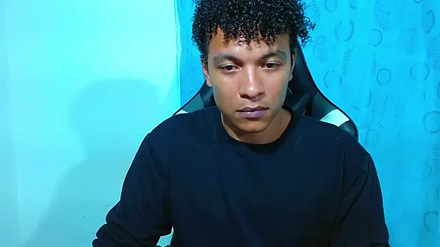 Snapshot of Black_Diamon_ chatting on 03-09-25, 07:56 Black Diamon online show from 03-09-25, 07:56