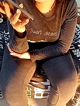 Snapshot of ShadiaStar chatting on 01-18-25, 09:55 ShadiaStar online show from 01-18-25, 09:55