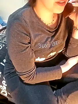 Snapshot of ShadiaStar chatting on 01-19-25, 10:49 ShadiaStar online show from 01-19-25, 10:49