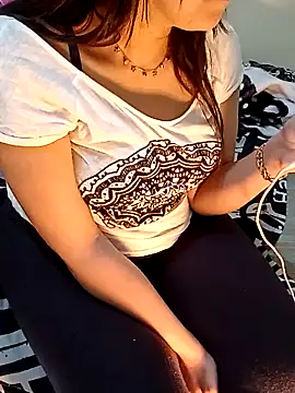 Snapshot of ShadiaStar chatting on 01-22-25, 07:03 ShadiaStar online show from 01-22-25, 07:03