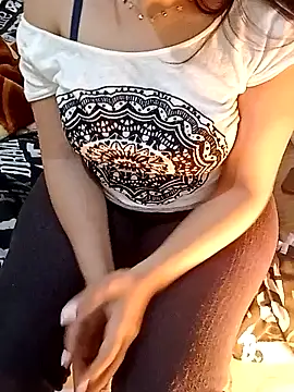 Snapshot of ShadiaStar chatting on 01-24-25, 02:51 ShadiaStar online show from 01-24-25, 02:51