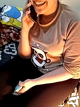 Snapshot of ShadiaStar chatting on 02-05-25, 03:09 ShadiaStar online show from 02-05-25, 03:09