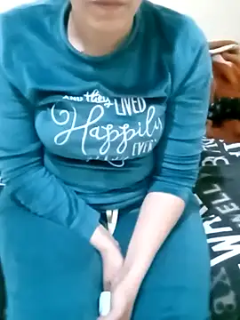 Snapshot of ShadiaStar chatting on 02-14-25, 11:42 ShadiaStar online show from 02-14-25, 11:42