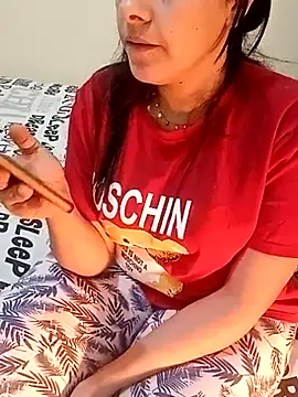 Snapshot of ShadiaStar chatting on 02-26-25, 10:09 ShadiaStar online show from 02-26-25, 10:09