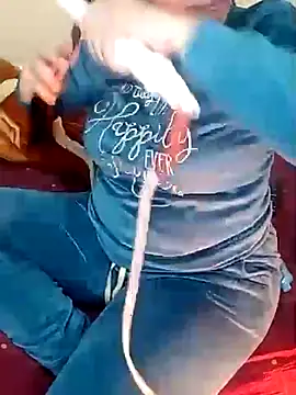 Snapshot of ShadiaStar chatting on 03-07-25, 09:59 ShadiaStar online show from 03-07-25, 09:59