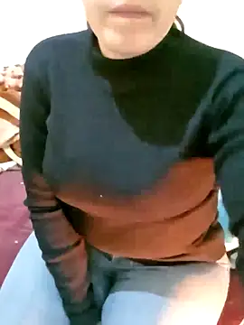 Snapshot of ShadiaStar chatting on 03-09-25, 01:04 ShadiaStar online show from 03-09-25, 01:04