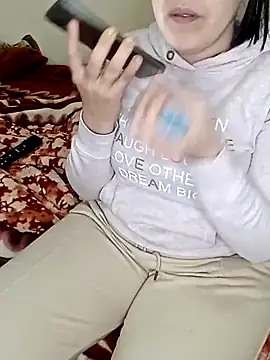 Snapshot of ShadiaStar chatting on 03-11-25, 07:36 ShadiaStar online show from 03-11-25, 07:36