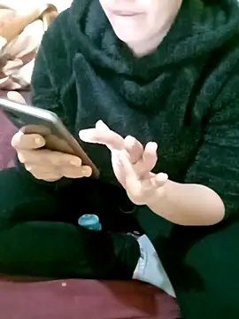 Snapshot of ShadiaStar chatting on 03-19-25, 01:32 ShadiaStar online show from 03-19-25, 01:32