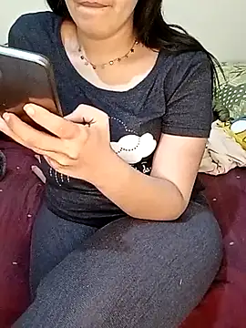 Snapshot of ShadiaStar chatting on 03-22-25, 01:32 ShadiaStar online show from 03-22-25, 01:32