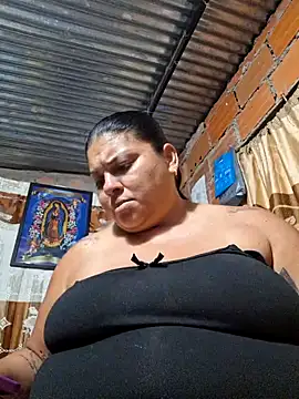 Snapshot of chubby_sexy_big_tits chatting on 03-04-25, 12:50 chubby sexy big tits online show from 03-04-25, 12:50