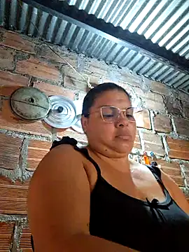 Snapshot of chubby_sexy_big_tits chatting on 03-04-25, 03:26 chubby sexy big tits online show from 03-04-25, 03:26