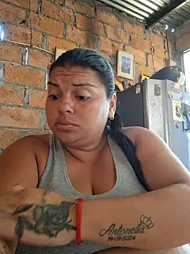Snapshot of chubby_sexy_big_tits chatting on 03-11-25, 02:18 chubby sexy big tits online show from 03-11-25, 02:18