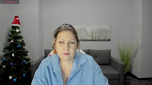 Snapshot of Milana_Blake chatting on 12-17-24, 06:35 Milana Blake online show from 12-17-24, 06:35
