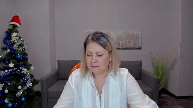 Snapshot of Milana_Blake chatting on 12-18-24, 12:51 Milana Blake online show from 12-18-24, 12:51