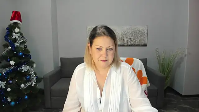 Snapshot of Milana_Blake chatting on 12-20-24, 09:43 Milana Blake online show from 12-20-24, 09:43