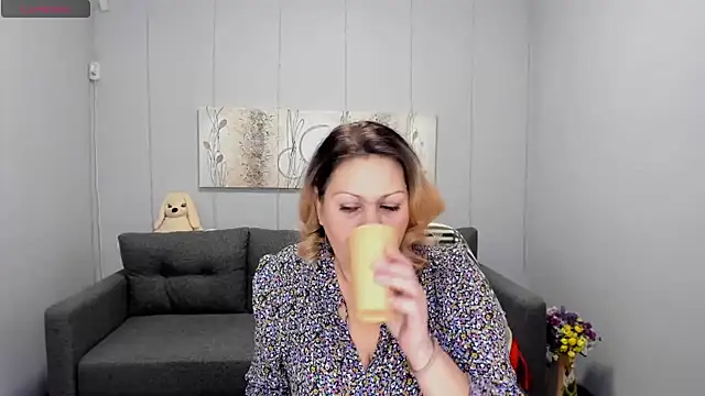 Snapshot of Milana_Blake chatting on 01-17-25, 12:42 Milana Blake online show from 01-17-25, 12:42
