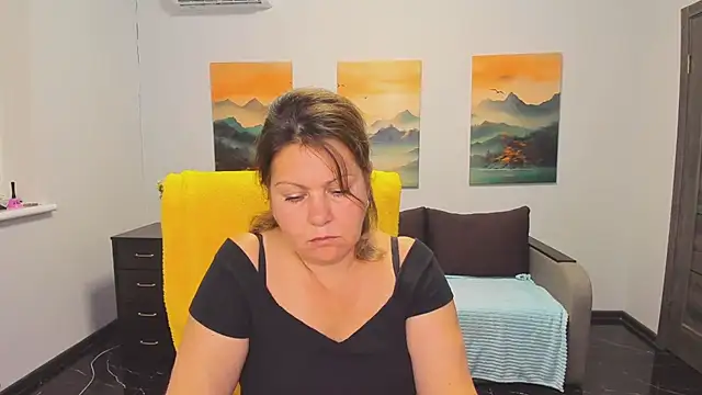 Snapshot of Milana_Blake chatting on 09-17-25, 11:45 Milana Blake online show from 09-17-25, 11:45