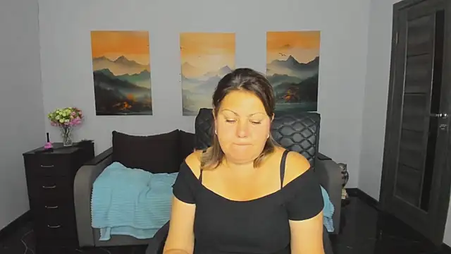 Snapshot of Milana_Blake chatting on 09-20-25, 02:29 Milana Blake online show from 09-20-25, 02:29