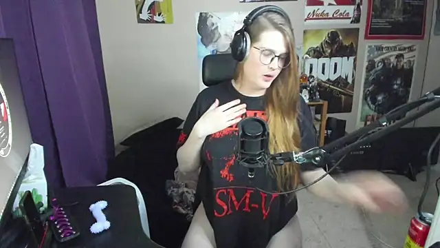 HannahCastle96 online show from 12-10-24, 06:11