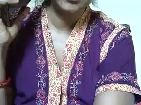 Snapshot of Suhana-sapna chatting on 01-13-25, 03:45 Suhana-sapna online show from 01-13-25, 03:45