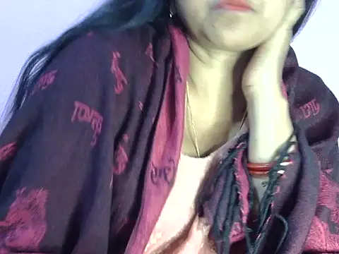 Snapshot of Suhana-sapna chatting on 11-26-25, 03:24 Suhana-sapna online show from 11-26-25, 03:24