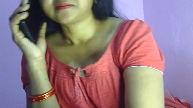 Snapshot of Suhana-sapna chatting on 12-20-25, 04:08 Suhana-sapna online show from 12-20-25, 04:08