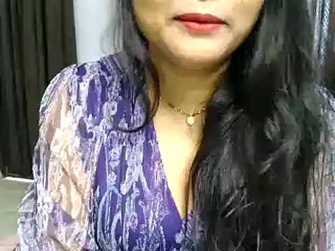 Snapshot of Hritvika chatting on 02-06-26, 04:17 Hritvika online show from 02-06-26, 04:17