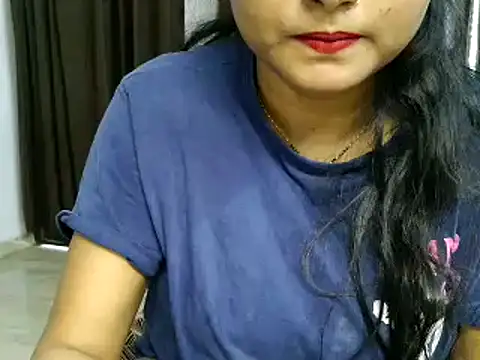 Snapshot of Hritvika chatting on 02-25-26, 05:39 Hritvika online show from 02-25-26, 05:39