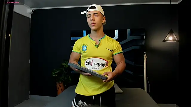 Flynn Riider online show from 03-11-25, 11:33