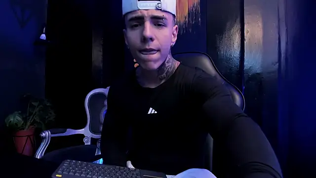 Flynn Riider online show from 01-10-26, 05:37