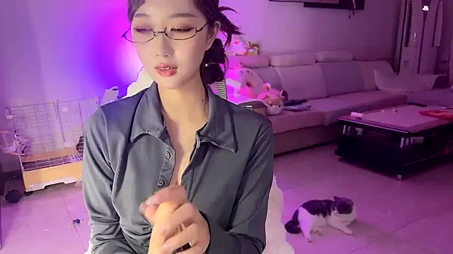 pinnnnnnk online show from 12-22-24, 02:06